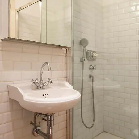 Apartment Youhosty - Laghetto Small 3 *