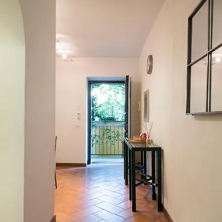 Apartment Youhosty - Laghetto Small 3